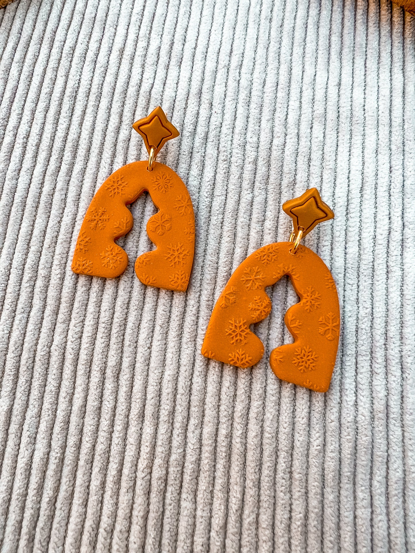 Tree Arch Dangles