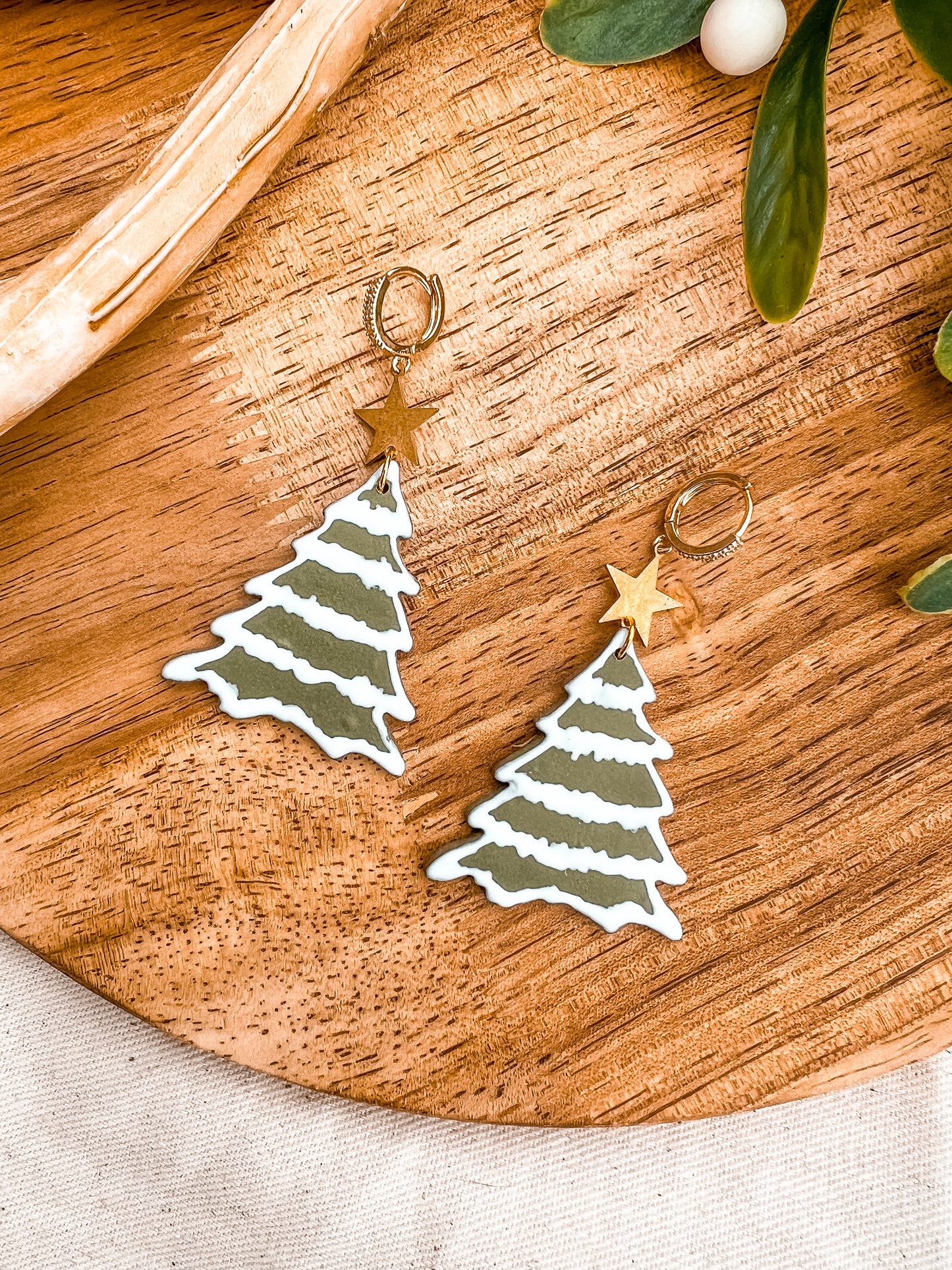 Flocked Tree Dangles
