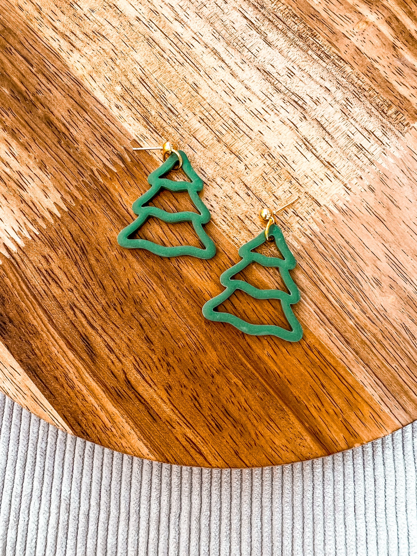 Outline Tree Dangles