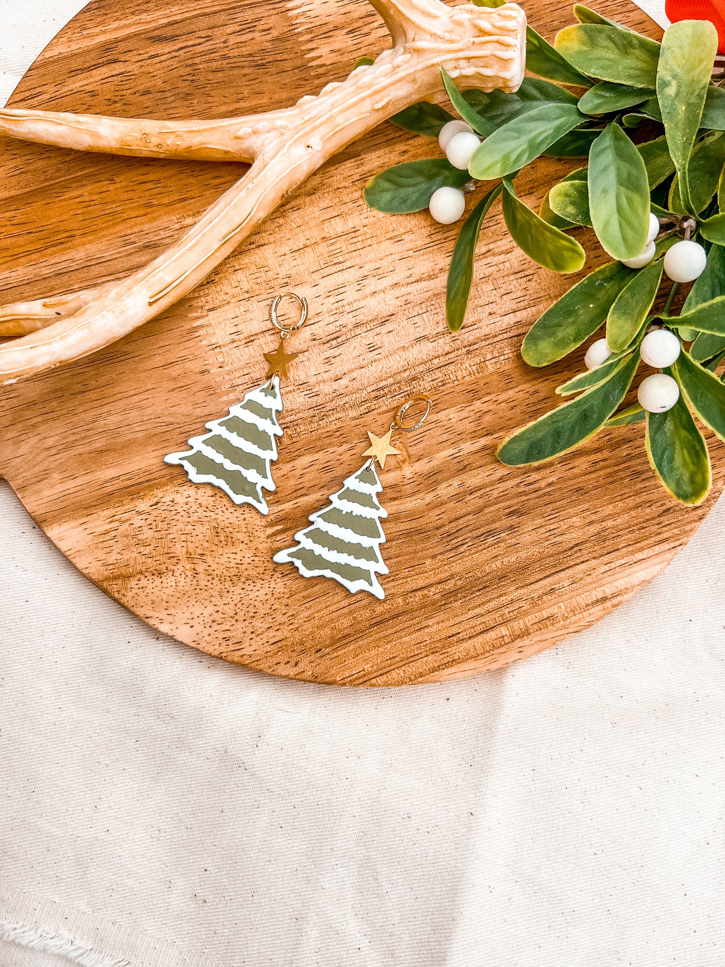 Flocked Tree Dangles