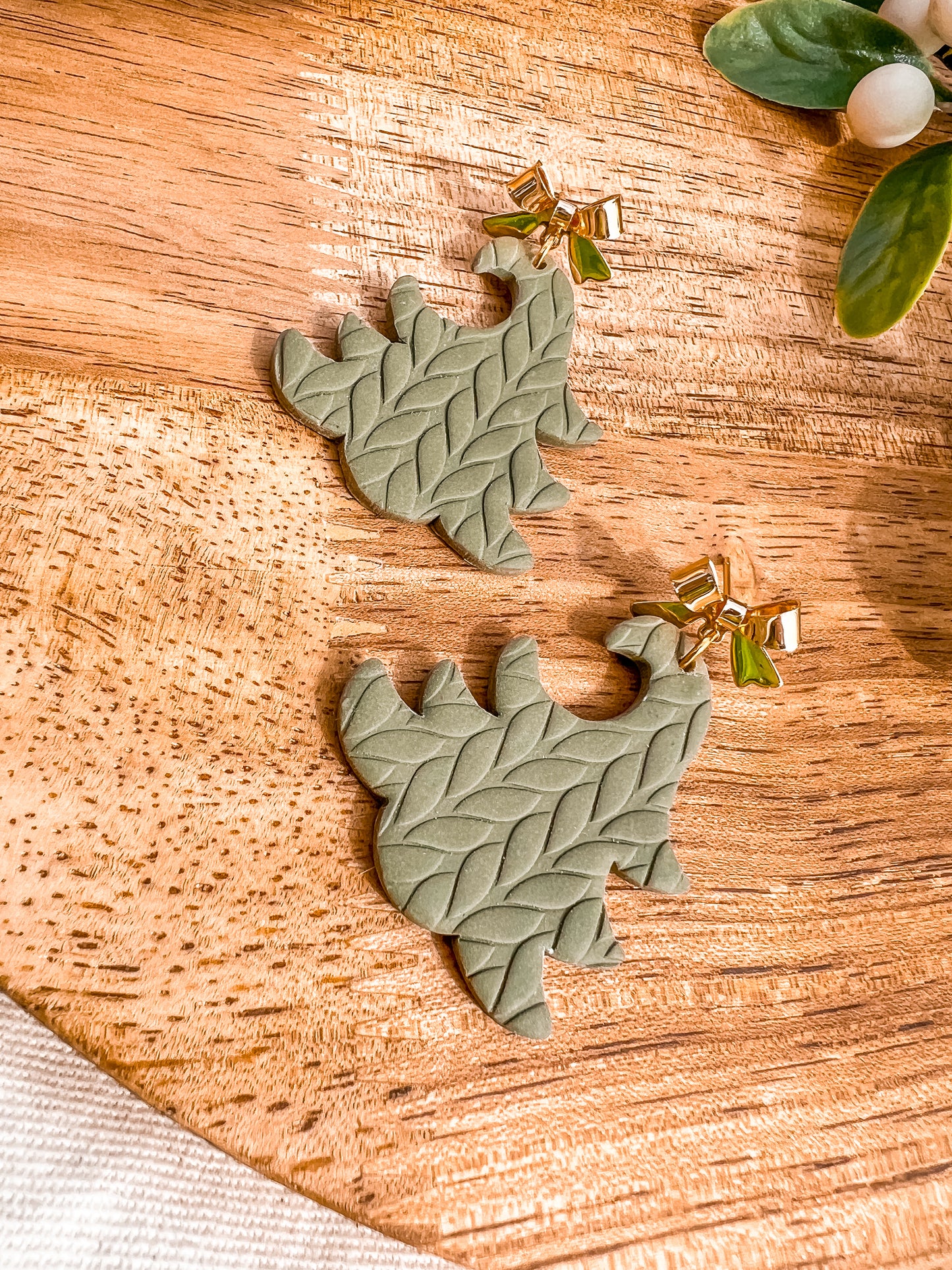 Swirly Tree Dangles
