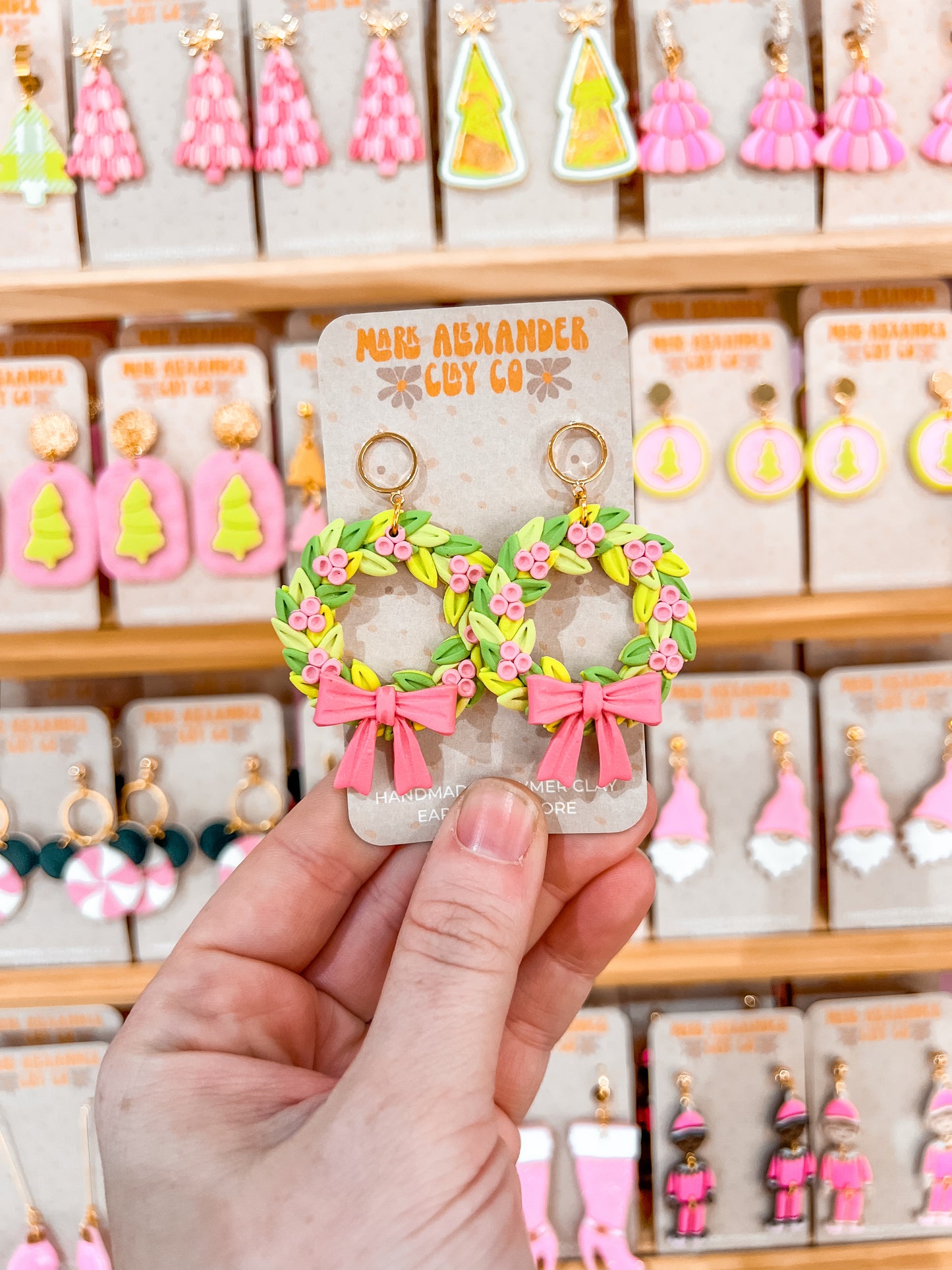 Wreath W/ Bow Dangles