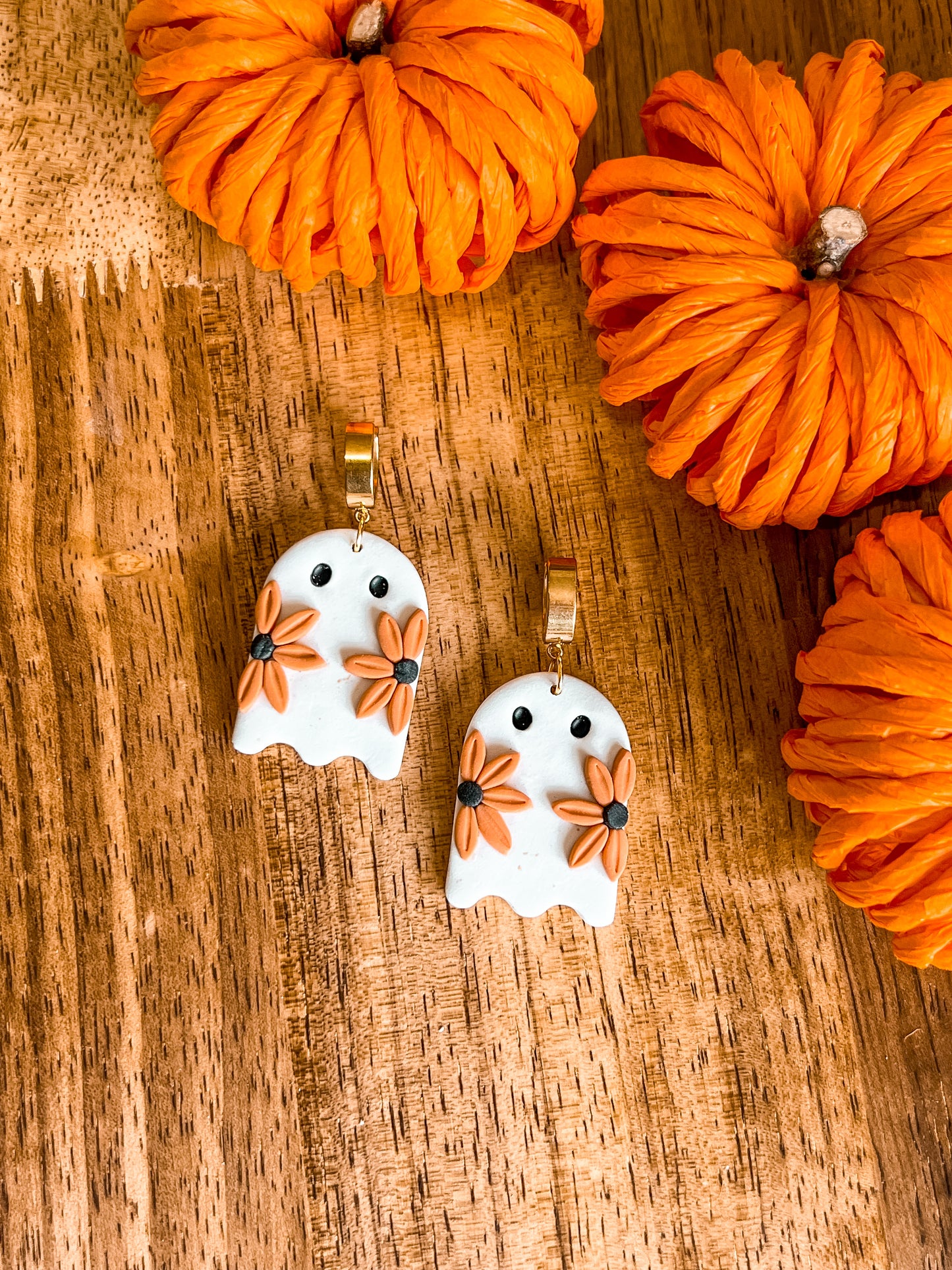 Groovy Ghost Huggies